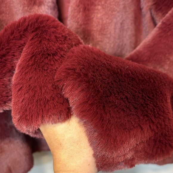 Highline Collective Dark Red Lux Fur Jacket S - Picture 3 of 8
